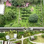 1Br 2-4 Pax Podomoro Overlooking Medan City